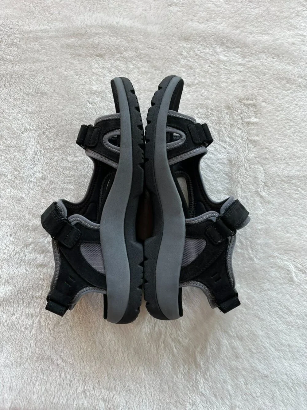 Abeo Goleta Trail Sandals NIB 8 Black
